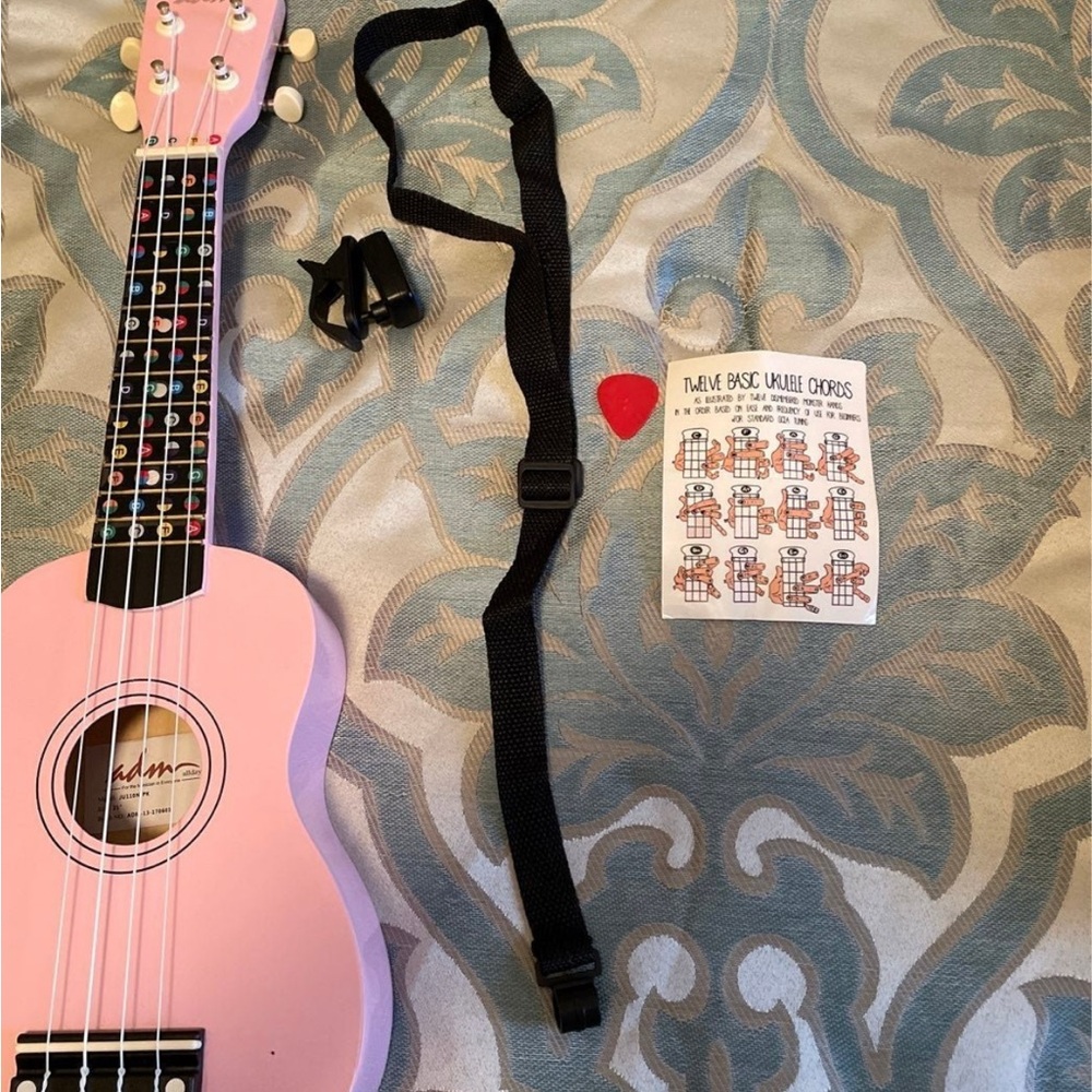 Pink Ukulele Set - Picture 8 of 11